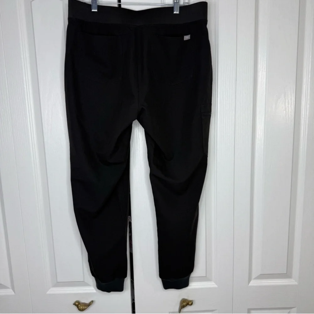FIGS Zamora Jogger Scrub Pants – Bundle of 8 pairs, all in black, size Large. - Picture 3 of 11